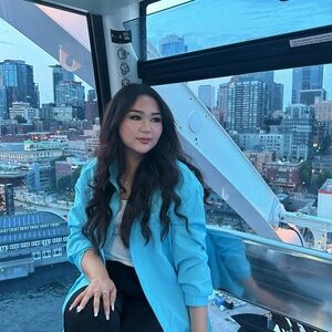 Meet your Posher, Hadia